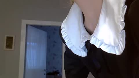 Zarina Swift online show from November 2025 10:13:02 AM