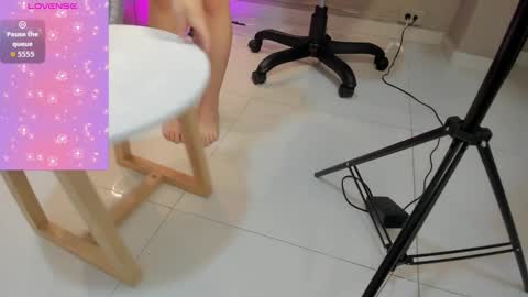 Snapshot of zary_saenz chatting on November 2025 12:55:01 PM Zary online show from November 2025 12:55:01 PM