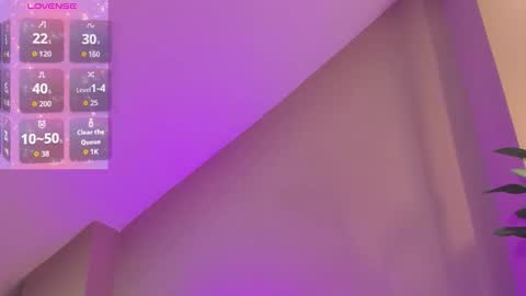 Snapshot of zary_saenz chatting on December 2025 12:44:02 PM Zary online show from December 2025 12:44:02 PM