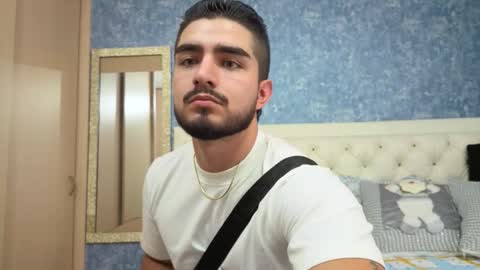 Snapshot of zayn_maximoff chatting on November 2025 09:25:02 PM ZAYN MAXIMOFF online show from November 2025 09:25:02 PM