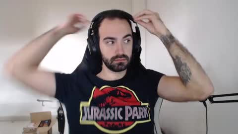 Snapshot of zazou3113 chatting on December 2024 09:13:01 AM Grizzly Bear online show from December 2024 09:13:01 AM