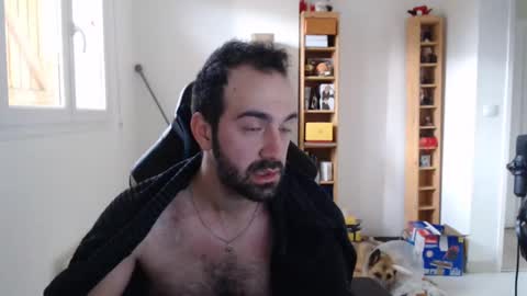 Snapshot of zazou3113 chatting on January 2025 09:06:01 AM Grizzly Bear online show from January 2025 09:06:01 AM