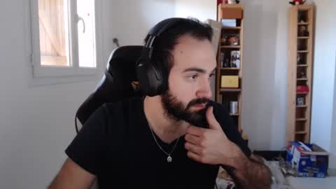 Snapshot of zazou3113 chatting on January 2025 03:01:01 PM Grizzly Bear online show from January 2025 03:01:01 PM