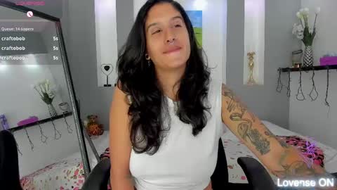 Karolyne online show from May 2026 05:43:02 PM