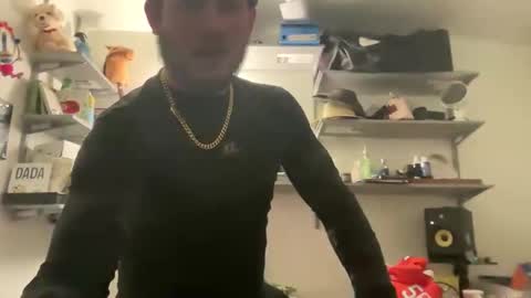 zedito online show from December 2025 07:27:02 AM