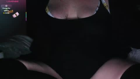 Snapshot of zeemomdalorian chatting on April 2026 05:49:01 AM Zee online show from April 2026 05:49:01 AM