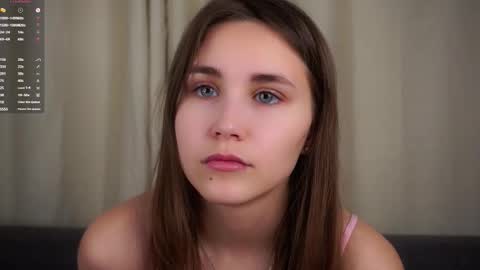 Emilia online show from November 2025 01:15:01 AM