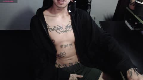 Snapshot of zeldrissss chatting on February 2025 03:17:01 PM Zeldris online show from February 2025 03:17:01 PM