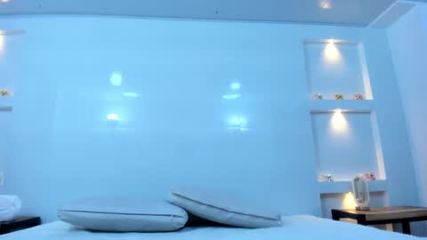 Snapshot of zenda_evans chatting on December 2025 03:34:01 AM Zenda Evans online show from December 2025 03:34:01 AM