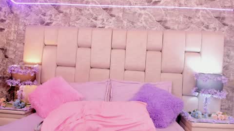 Zendaya online show from February 2025 09:38:02 PM