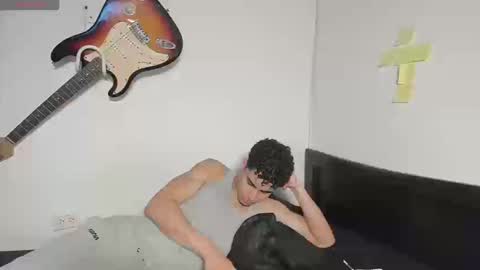 Snapshot of zenhzu chatting on September 2025 04:35:01 AM zenzhu online show from September 2025 04:35:01 AM