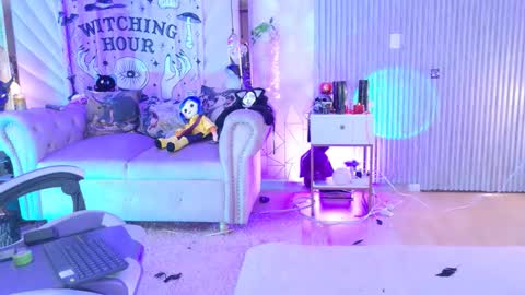 Snapshot of zephirah_abney chatting on November 2025 03:00:02 PM online show from November 2025 03:00:02 PM