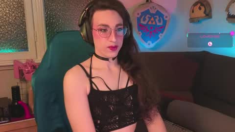 Snapshot of zesty_peach chatting on May 2026 10:04:02 PM zesty_peach online show from May 2026 10:04:02 PM