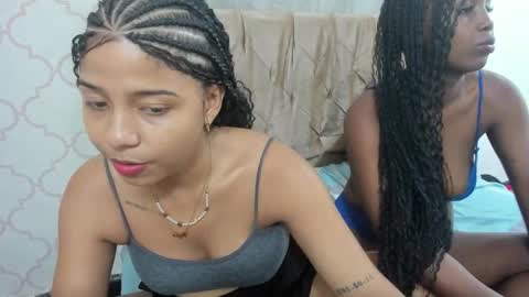 zeynep_20_ online show from December 2025 10:20:01 AM