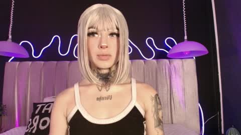 zhally_dee online show from April 2026 07:34:02 PM