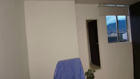 Snapshot of zhara_11 chatting on November 2025 10:59:01 AM Zhara online show from November 2025 10:59:01 AM