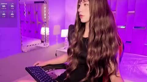 Snapshot of zharaluxie chatting on November 2025 12:38:02 PM Zhara online show from November 2025 12:38:02 PM