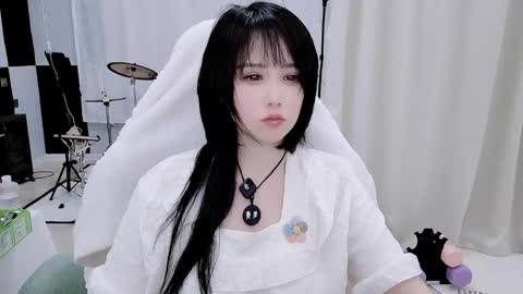 Snapshot of zhen0 chatting on May 2026 01:13:02 AM zhen online show from May 2026 01:13:02 AM