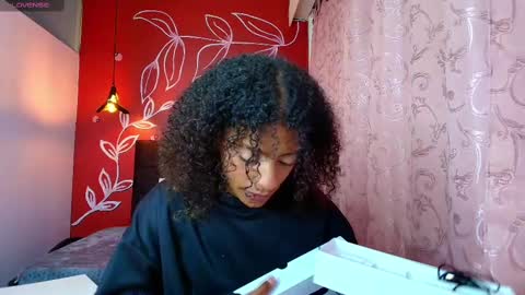 Zia Green online show from March 2025 12:00:01 PM