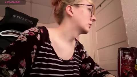 Zielloos online show from April 2026 07:12:02 PM