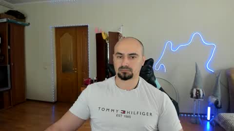 Ziesh online show from March 2026 07:42:01 AM