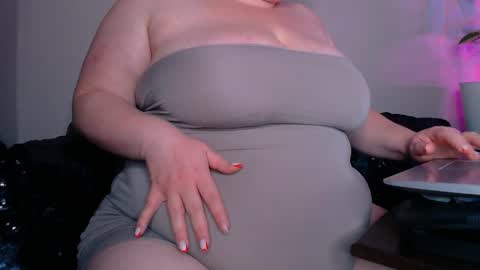 Snapshot of zinacorleone chatting on April 2026 08:22:02 PM zinacorleone online show from April 2026 08:22:02 PM