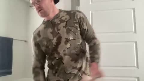 ZJ online show from April 2026 11:17:02 PM