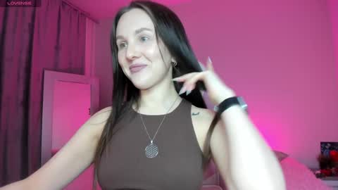 Snapshot of zlata__fox chatting on January 2025 03:03:01 PM Zlata Mon Tue Thu Fri Sun Sa GMT 3 0000pm - 0600pm online show from January 2025 03:03:01 PM