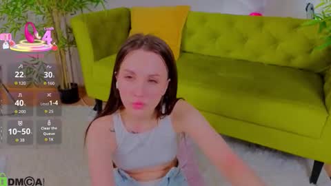 Snapshot of zlata__fox chatting on November 2025 09:20:02 PM Zlata Mon Tue Thu Fri Sun Sa GMT 3 0000pm - 0600pm online show from November 2025 09:20:02 PM