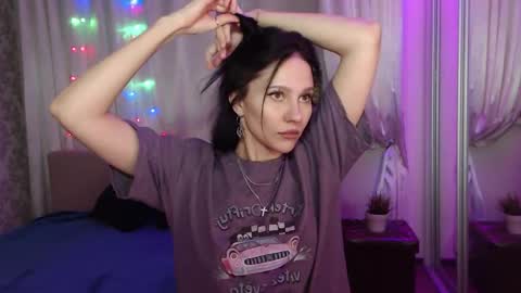 Snapshot of zlatagoddess chatting on November 2025 01:00:02 PM Zlata online show from November 2025 01:00:02 PM