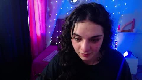 Snapshot of zoe_0111 chatting on January 2025 09:30:02 PM zoe_0111 online show from January 2025 09:30:02 PM