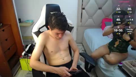 ZOE AND JACK online show from May 2026 08:24:02 PM