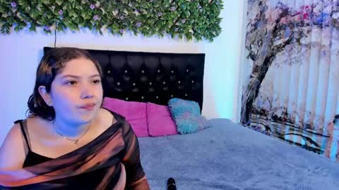 Zoe And Valeria online show from May 2026 02:22:01 PM