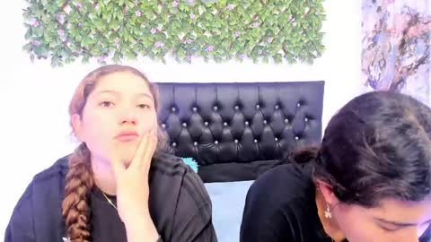 Zoe And Valeria online show from May 2026 02:24:02 PM