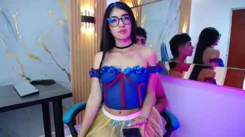 zoe_ferrer7 online show from February 2026 08:15:01 PM