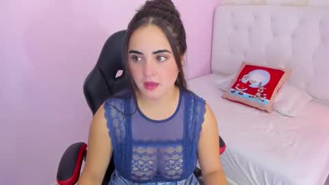 ZOE  online show from December 2025 12:43:02 PM