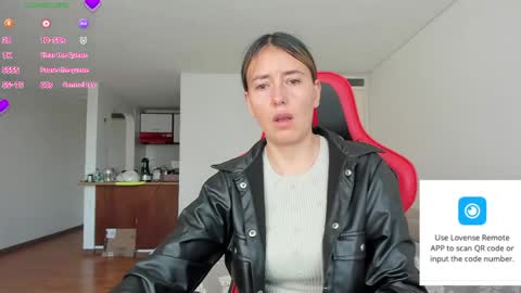 Snapshot of zoe_jeane_beker chatting on June 2026 07:15:02 PM ZOE online show from June 2026 07:15:02 PM