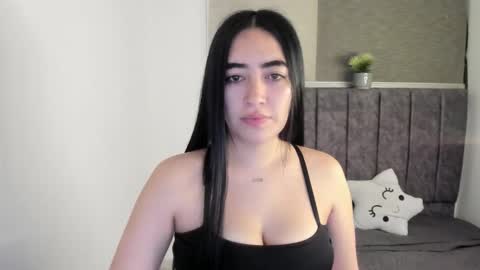 zoe_jones7 online show from December 2025 03:37:02 AM