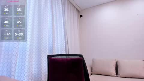 Snapshot of zoe_klarxxx chatting on December 2025 03:27:02 AM Zoe online show from December 2025 03:27:02 AM