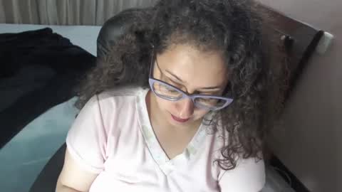 Zoe Koller online show from September 2025 12:52:02 PM