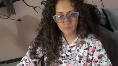 Zoe Koller online show from October 2025 11:33:02 AM