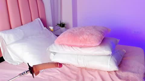 Snapshot of zoe_rivers chatting on January 2025 06:13:01 PM Zoe online show from January 2025 06:13:01 PM