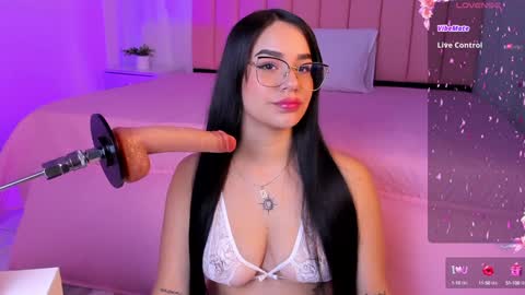 Snapshot of zoe_rivers chatting on February 2025 05:29:01 PM Zoe online show from February 2025 05:29:01 PM