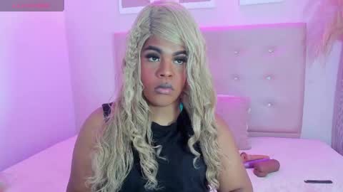 zoe_rose4 online show from March 2026 02:20:01 PM