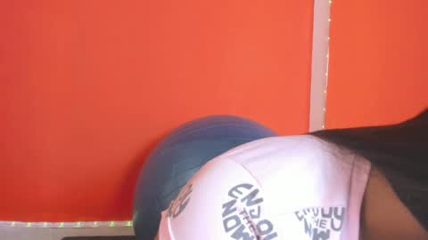 Zoe online show from February 2025 01:11:01 AM