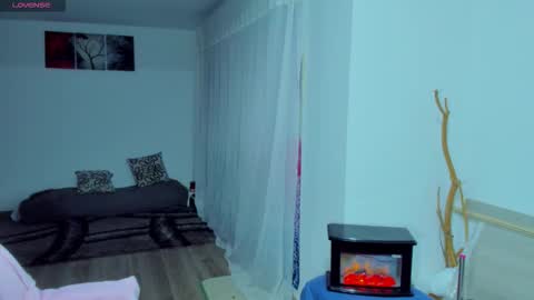 Snapshot of zoe_sweet22 chatting on November 2025 10:43:02 PM new count online show from November 2025 10:43:02 PM