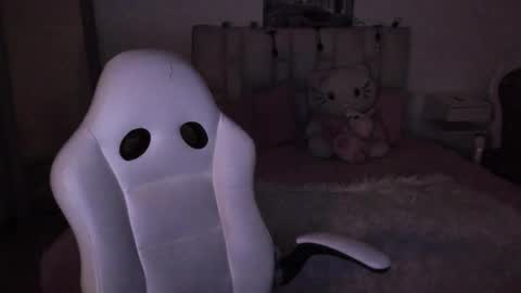 Snapshot of zoe_turnner_18 chatting on November 2025 11:32:02 AM Zoe online show from November 2025 11:32:02 AM