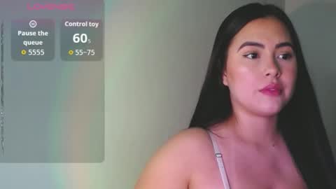 Snapshot of zoebolton1 chatting on December 2025 01:17:02 PM Zoe Bolton online show from December 2025 01:17:02 PM