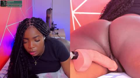 Snapshot of zoeethompson_cm chatting on November 2025 11:12:02 AM online show from November 2025 11:12:02 AM