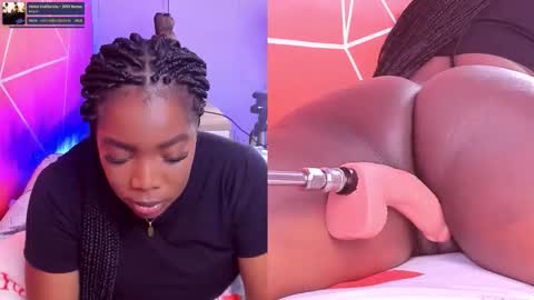 Snapshot of zoeethompson_cm chatting on November 2025 10:58:01 AM online show from November 2025 10:58:01 AM